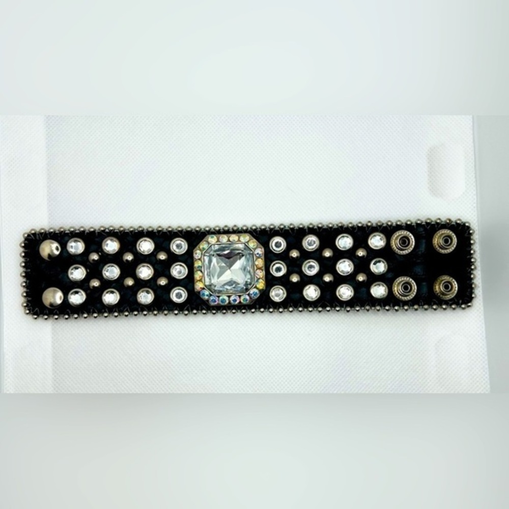 Leather Cuff Bracelet‎ with rhinestones & Crystals